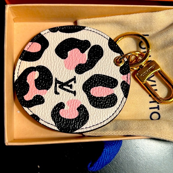 🔥💯 Authentic Louis Vuitton Wild At Heart Bag Charm Key Ring - Picture 2 of 2